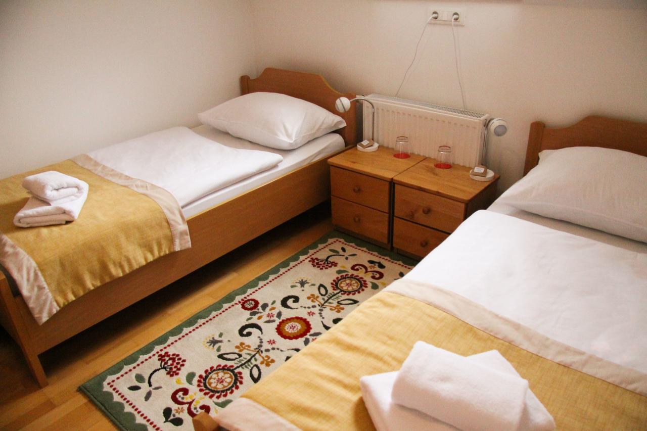 B&B Pod Skalo Kamnik Ngoại thất bức ảnh